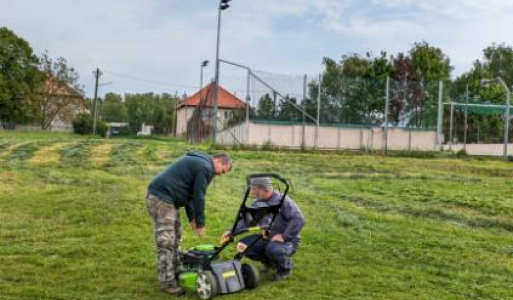 Aktuality / Brigáda v areáli ZŠ - Poďakovanie od pani riaditeľky