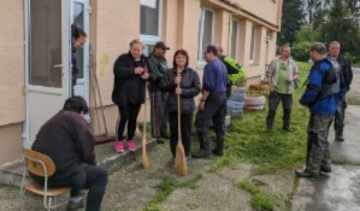 Aktuality / Brigáda v areáli ZŠ - Poďakovanie od pani riaditeľky