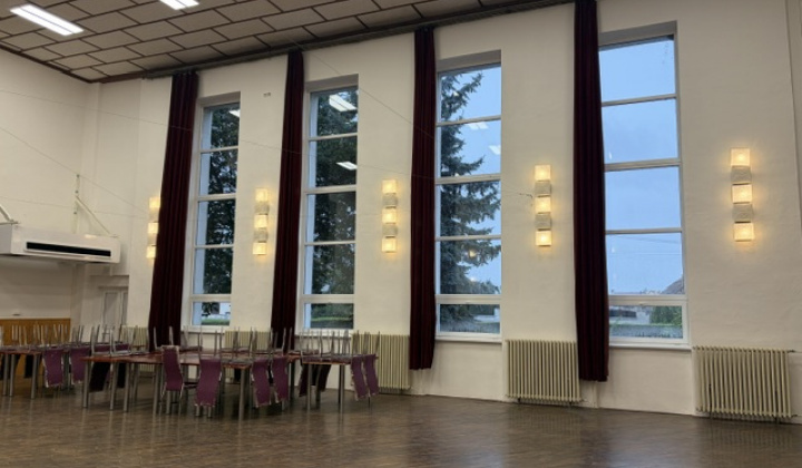 8. fotografia fotogalérie Projekty / ''Vysprávkovanie a vymaľovanie - Kultúrny dom -Bušince'' - foto